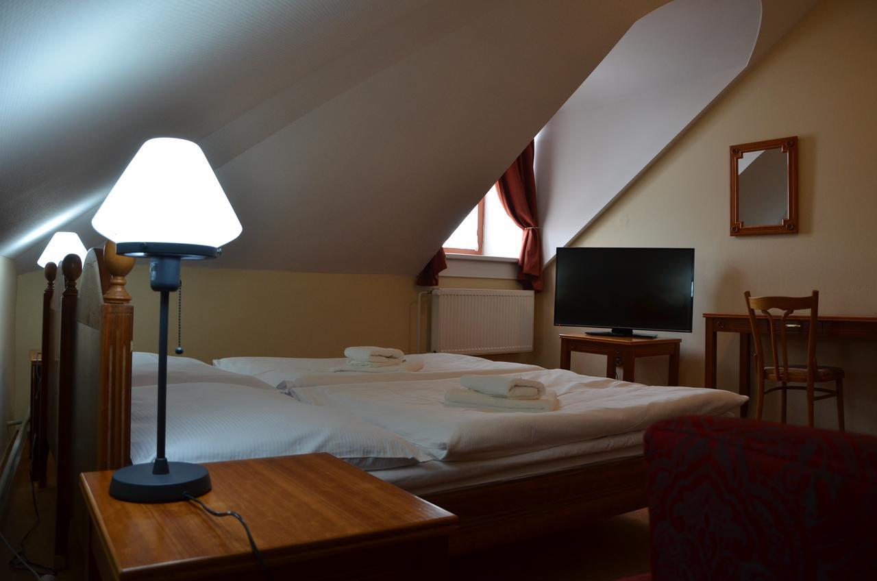 Hotel Napoleon Austerlitz Luaran gambar